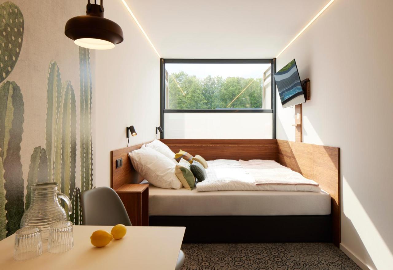 Tin Inn Montabaur L Einfach Gut - Das Hotel Aus Hochwertig Ausgebauten Ueberseecontainern Екстериор снимка